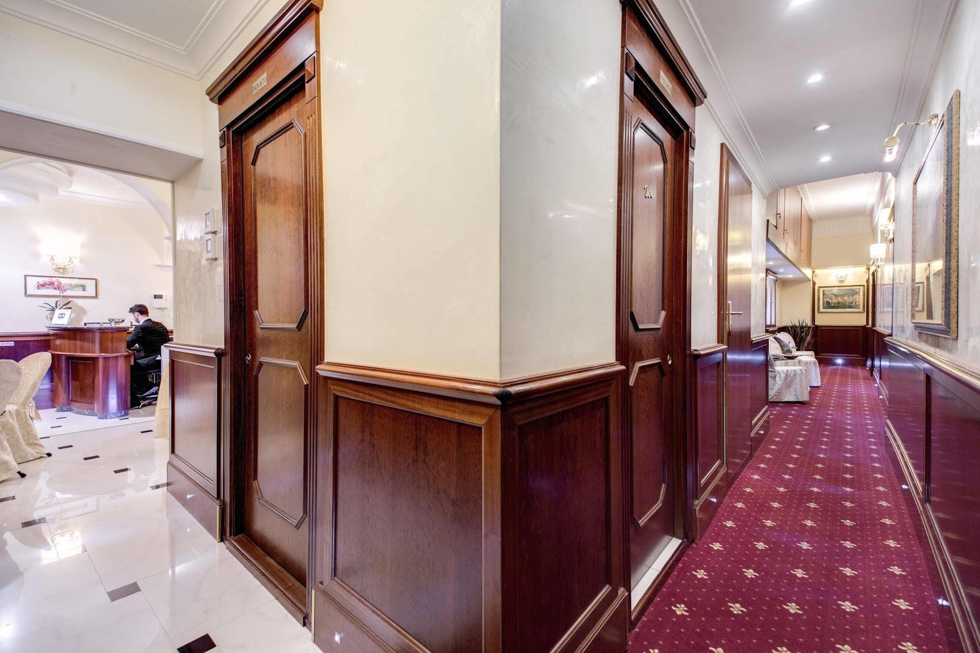 Esedra Inn Рим Экстерьер фото