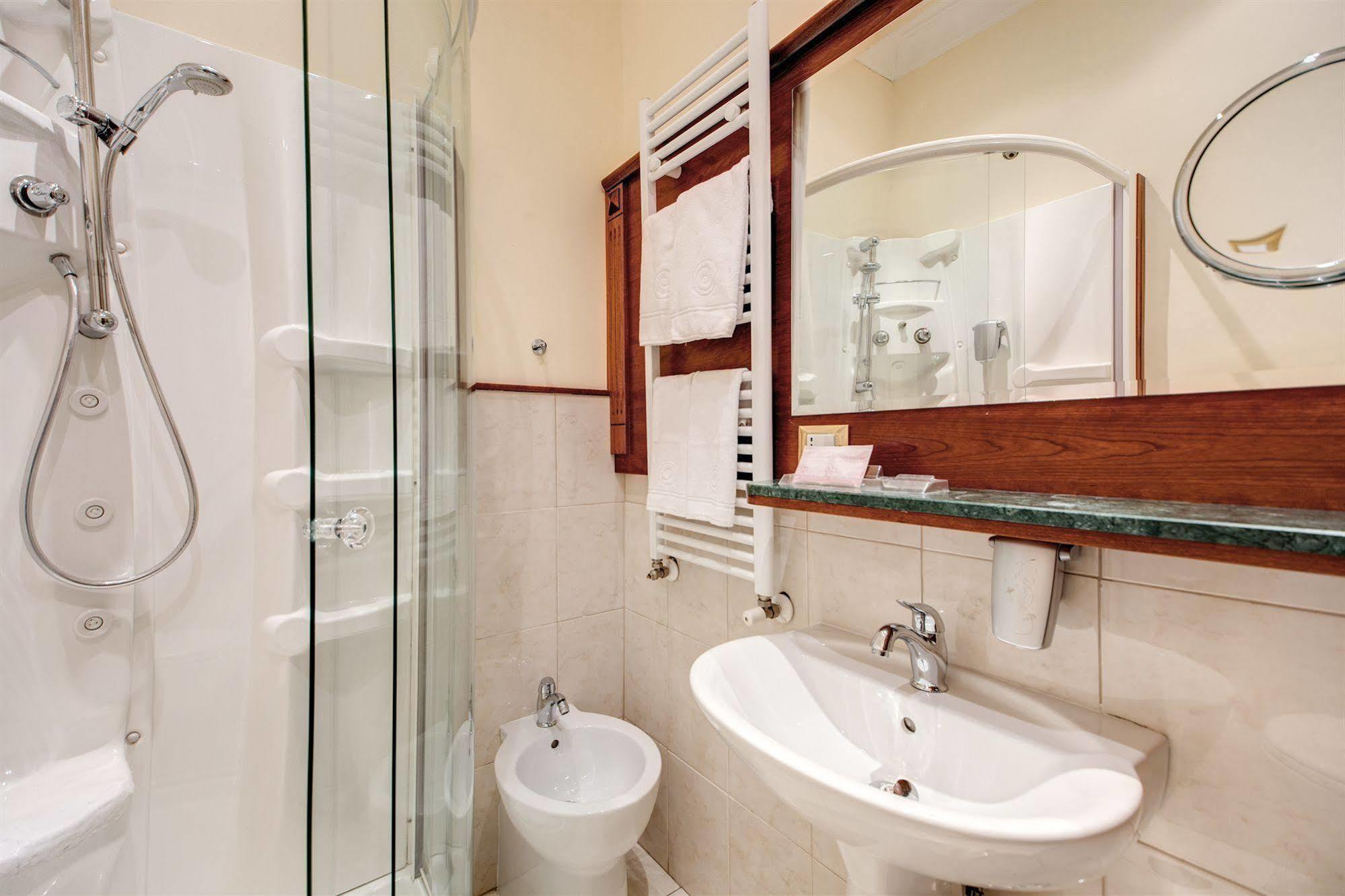 Esedra Inn Рим Экстерьер фото